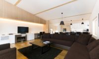 Forest Estate Lounge and TV Room | Middle Hirafu
