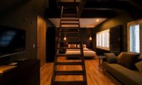 Kimamaya Boutique Hotel Bedroom with Up Stairs | Middle Hirafu Village