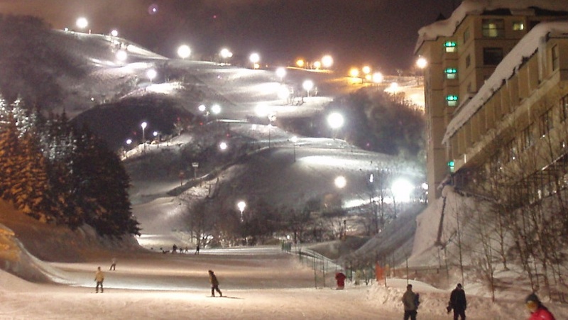 Night skiing Niseko