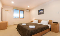 Gondola Chalets Bedroom with Dressing Area | Upper Hirafu