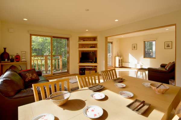 The Chalets at Country Resort Atsuma Living and Dining Area | West Hirafu