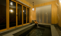 The Chalets at Country Resort Kinokawa Japanese Bath | West Hirafu