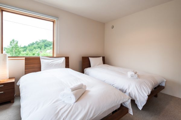 The Chalets at Country Resort Akkeshi Twin Bedroom | West Hirafu