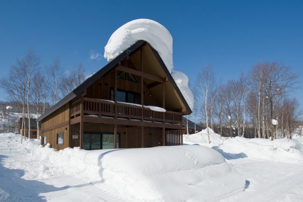 The Chalets at Country Resort Rishiri Outdoor Area with Snow | West Hirafu