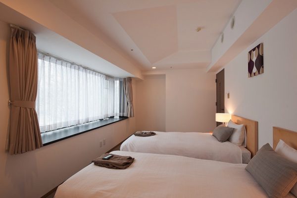 One Niseko Resort Towers Twin Bedroom with Window | Moiwa