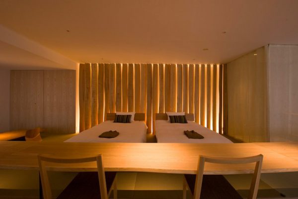 One Niseko Resort Towers Spacious Twin Bedroom | Moiwa