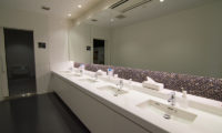 The Lodge Moiwa 834 Common Bathroom with Mirror | Moiwa