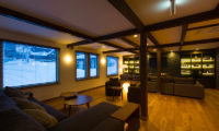 Gresystone Spacious Lounge with TV | Lower Hirafu