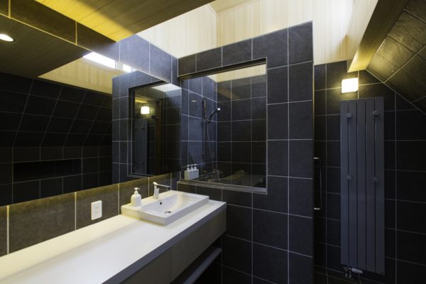 Gresystone Bathroom with Mirror | Lower Hirafu