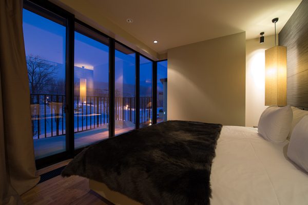Muse Niseko Bedroom and Balcony | Middle Hirafu