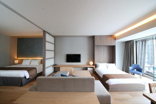 Aya Niseko One Bedroom Bedroom with Extra Bed and TV | Upper Hirafu