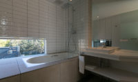Millesime En-Suite Bathroom with Bathtub | Lower Hirafu