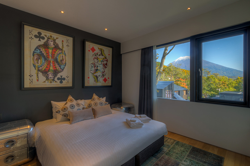 Millesime Bedroom with Mountain View | Lower Hirafu