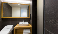 Always Niseko Bathroom | Outer Hirafu