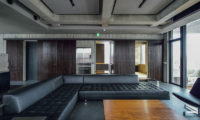 Ori Lounge Area with View | Lower Hirafu