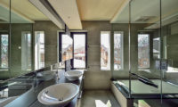 Ori En-Suite His and Hers Bathroom with Bathtub | Lower Hirafu