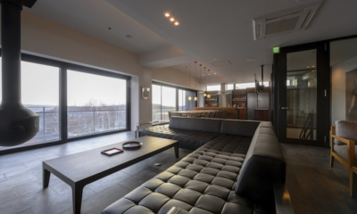 Sekka Sekka Living Room with Fireplace | Middle Hirafu