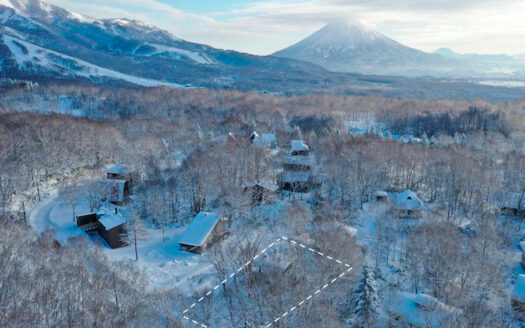 Moiwa Doctors Village House