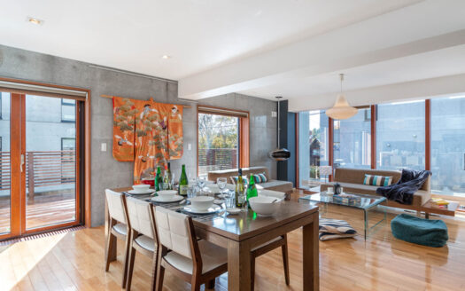 Asanagi – Niseko Hirafu Dual Key House