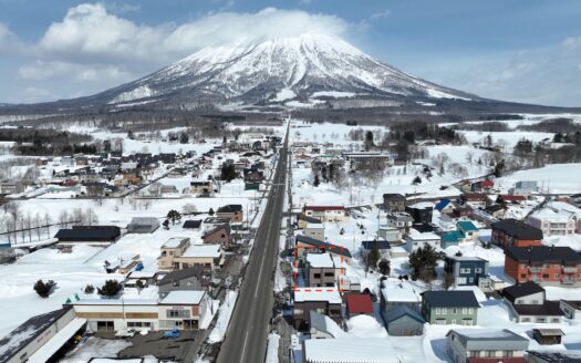 Makkari Central Barber Shop House