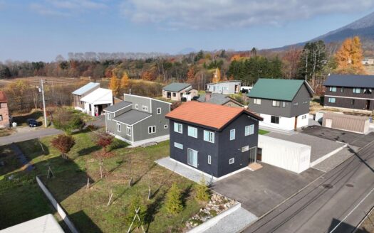 Makkari Modern Home: Investment Property