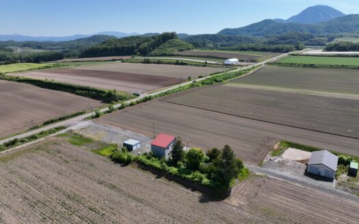 Makkari Country Farm House