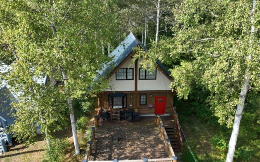 VWIN LOG HOUSE: St. Moritz, Kabayama