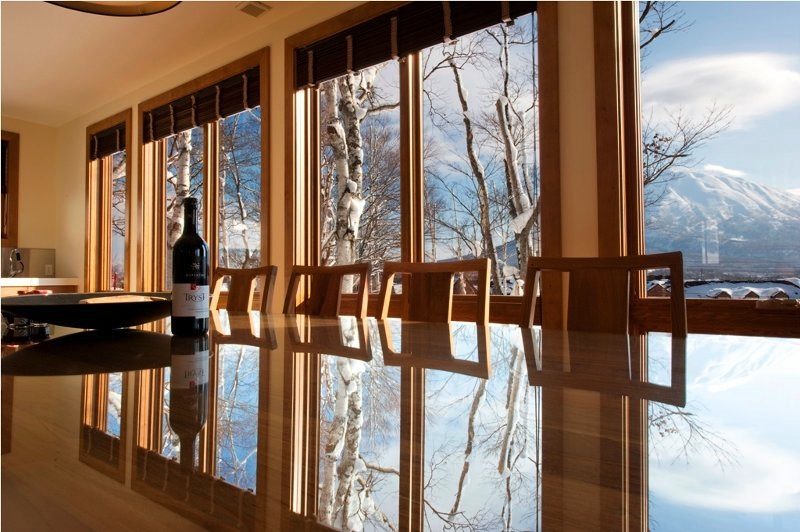 Annabel Dining Area with Mountain View | Izumikyo 2