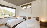 Niseko Hana and Jo Bedroom with Twin Beds | East Hirafu