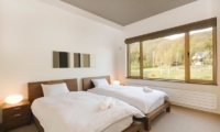 Niseko Hana and Jo Bedroom with Twin Beds | East Hirafu