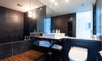 The Vale Niseko Two Bedroom Apartment Bathroom | Upper Hirafu