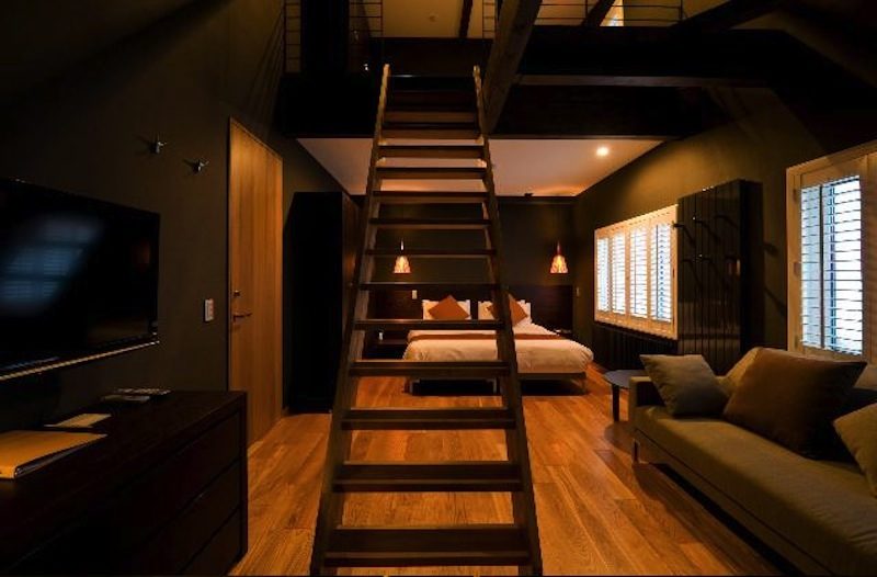 Kimamaya Boutique Hotel Bedroom with Up Stairs | Middle Hirafu Village