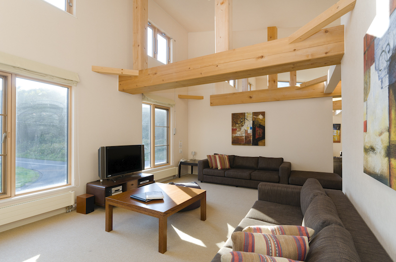 Gondola Chalets Five Bedroom Apartment Relaxed Living Areas | Upper Hirafu