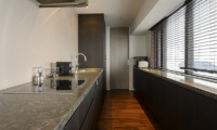 Hinzan Penthouse Kitchen | Middle Hirafu