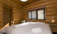 Jindabyne Lodge Bedroom | East Hirafu