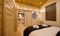 Tsubaki Bedroom and Bathroom | Lower Hirafu