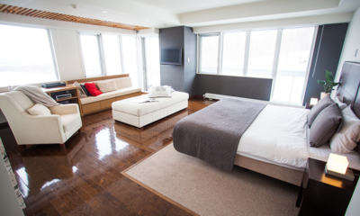 Alpen Ridge Bedroom with Seating Area | Upper Hirafu Village