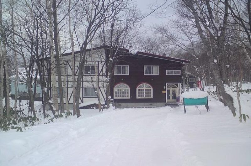 Annupuri Oasis Lodge Entrance with Snow | Annupuri