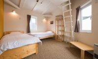 Downtown Lodge Twin Bedroom | Middle Hirafu