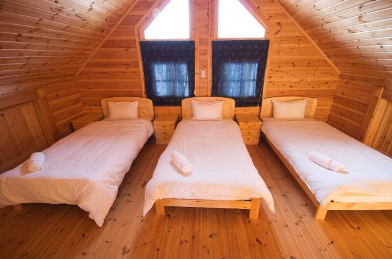 Ezo Fuji Bedroom with Triple Beds | East Hirafu