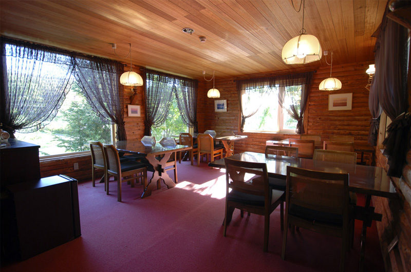 Lodge Mokoro Common Dining Area | Annupuri