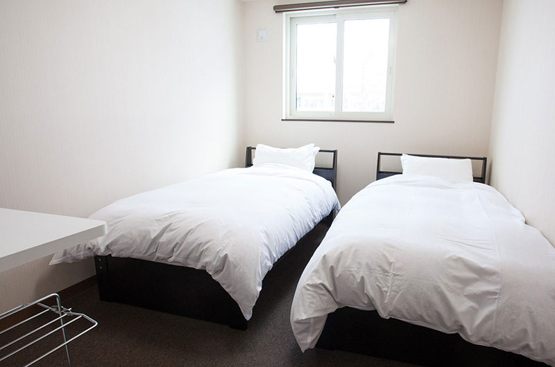 Lodge Koropokkuru Twin Bedroom | Upper Hirafu