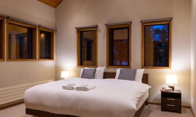 Starchase Bedroom at Night | Annupuri