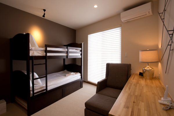 The Orchards Niseko Bunk Beds with Study Table | West Hirafu