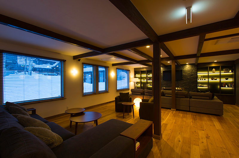 Gresystone Spacious Lounge with TV | Lower Hirafu