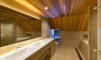 Gresystone Spacious Bathroom | Lower Hirafu