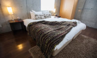 Full Circle Bedroom with wooden Floor | Middle Hirafu