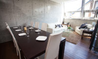 Full Circle Living and Dining Area | Middle Hirafu