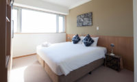 Snow Crystal Bedroom with Carpet | Upper Hirafu