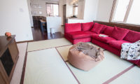 Toshokan Townhouses Lounge Area with Bean Bag | Middle Hirafu